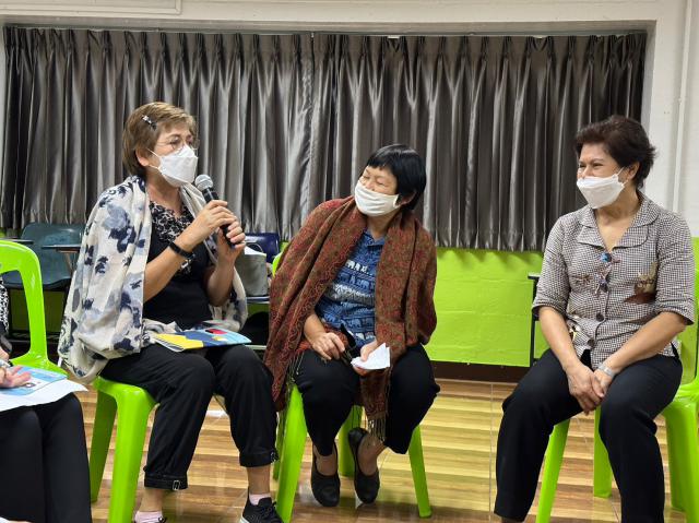 4. เตรียมความพร้อมทีมคณาจารย์และบุคลากร 4. เตรียมความพร้อมทีมคณาจารย์และบุคลากร