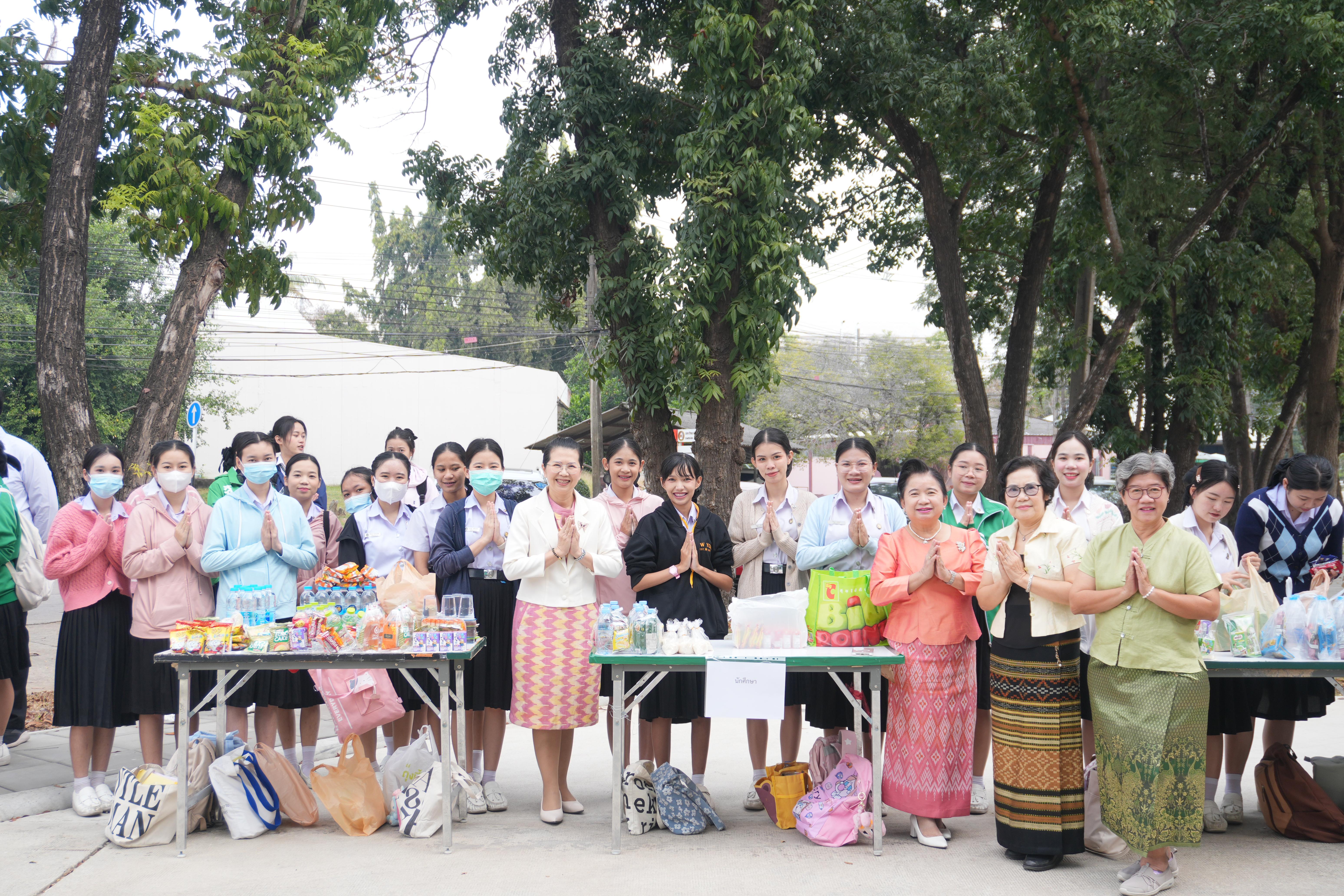 2. ทำบุญวันขึ้นปีใหม่และวันครบรอบก่อตั้งคณะพยาบาลศาสตร์