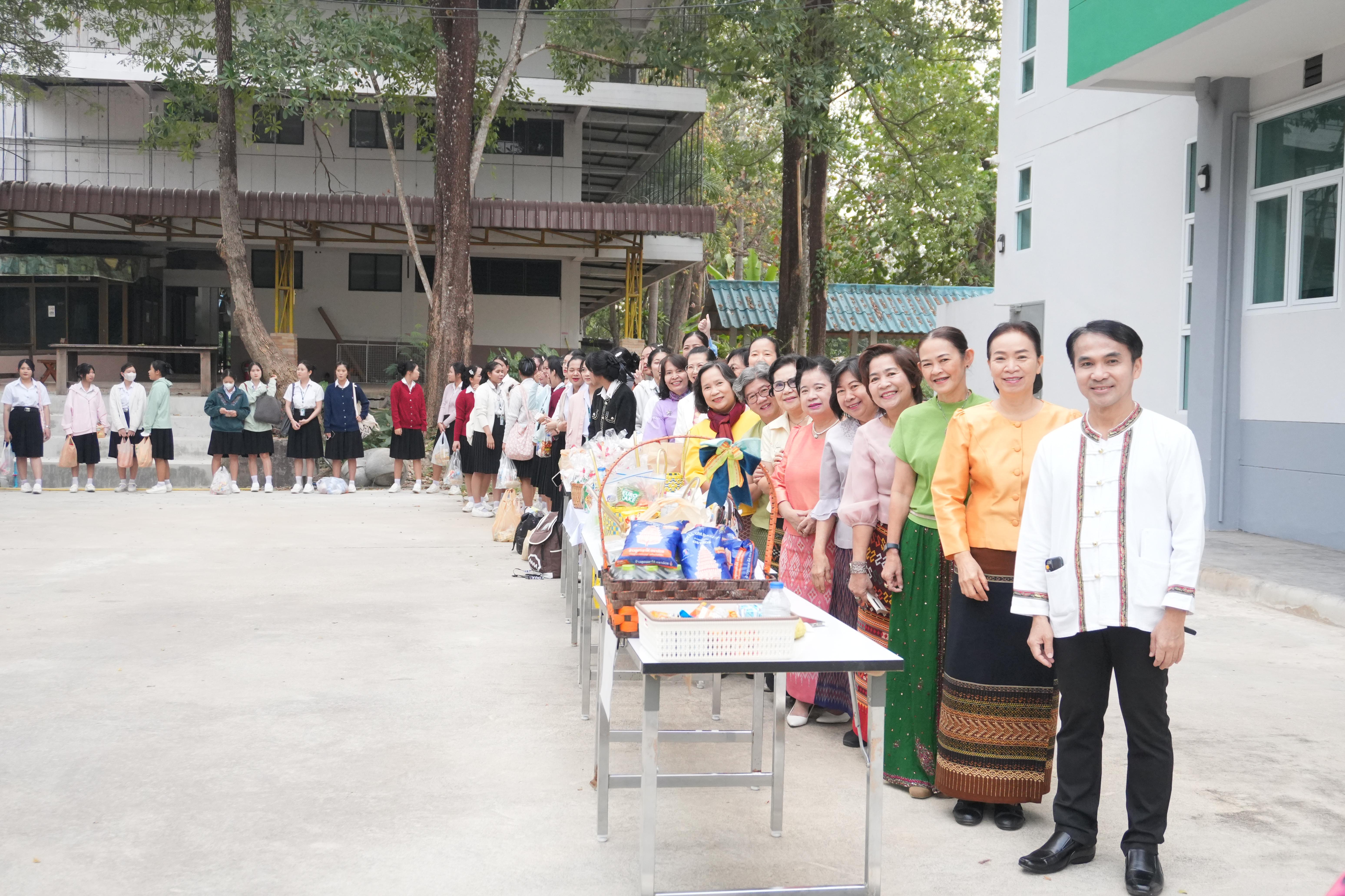 12. ทำบุญวันขึ้นปีใหม่และวันครบรอบก่อตั้งคณะพยาบาลศาสตร์