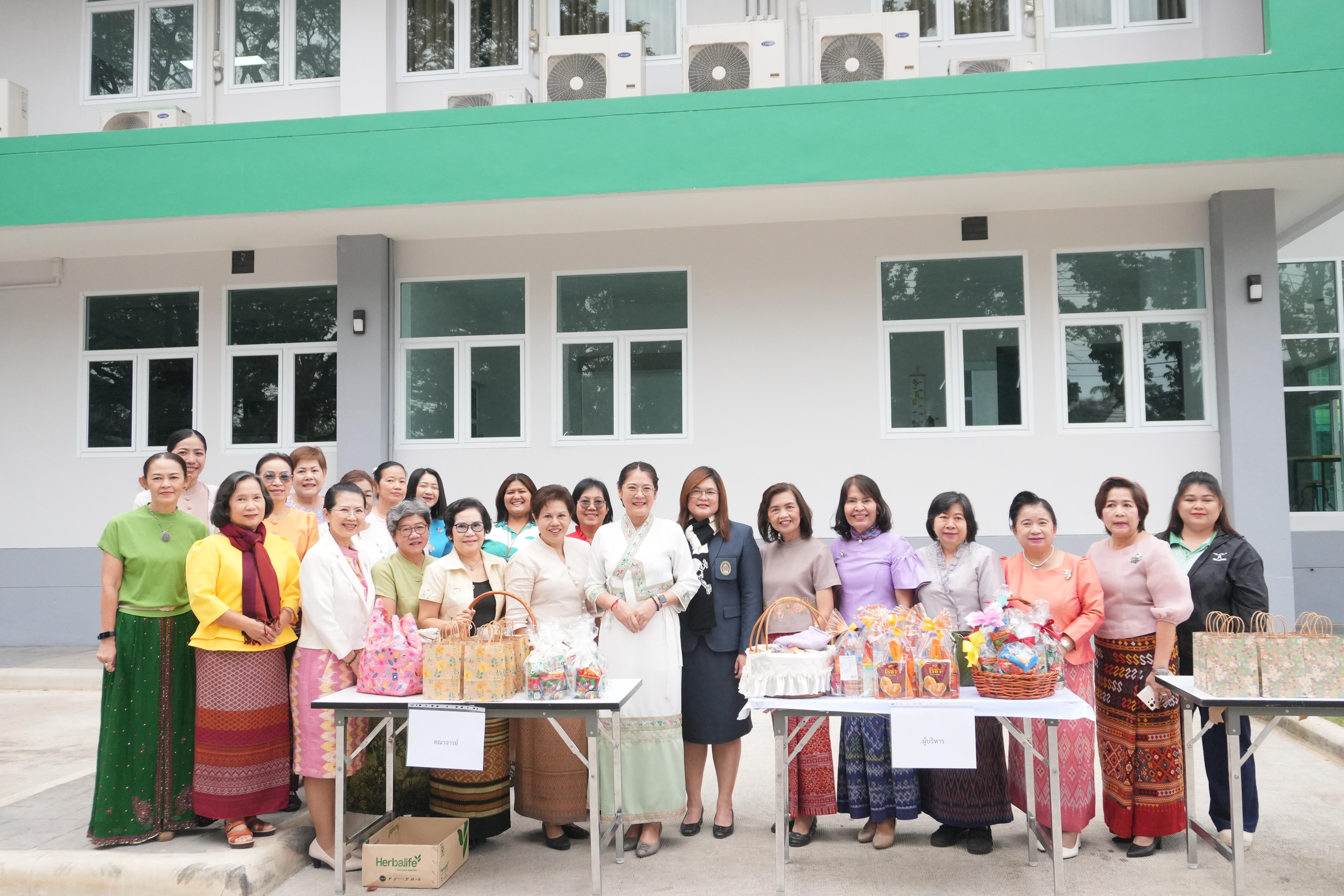 16. ทำบุญวันขึ้นปีใหม่และวันครบรอบก่อตั้งคณะพยาบาลศาสตร์