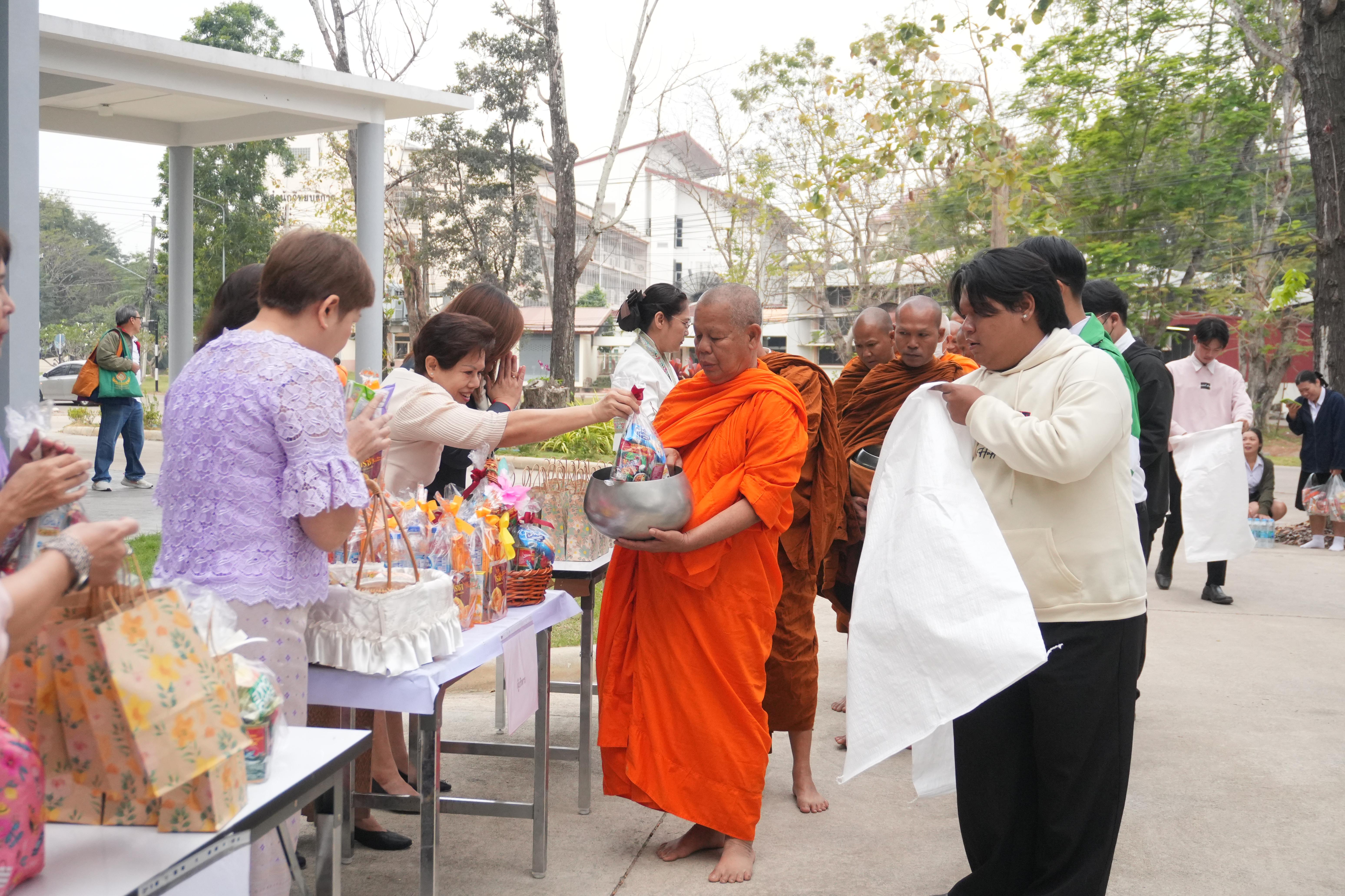 17. ทำบุญวันขึ้นปีใหม่และวันครบรอบก่อตั้งคณะพยาบาลศาสตร์