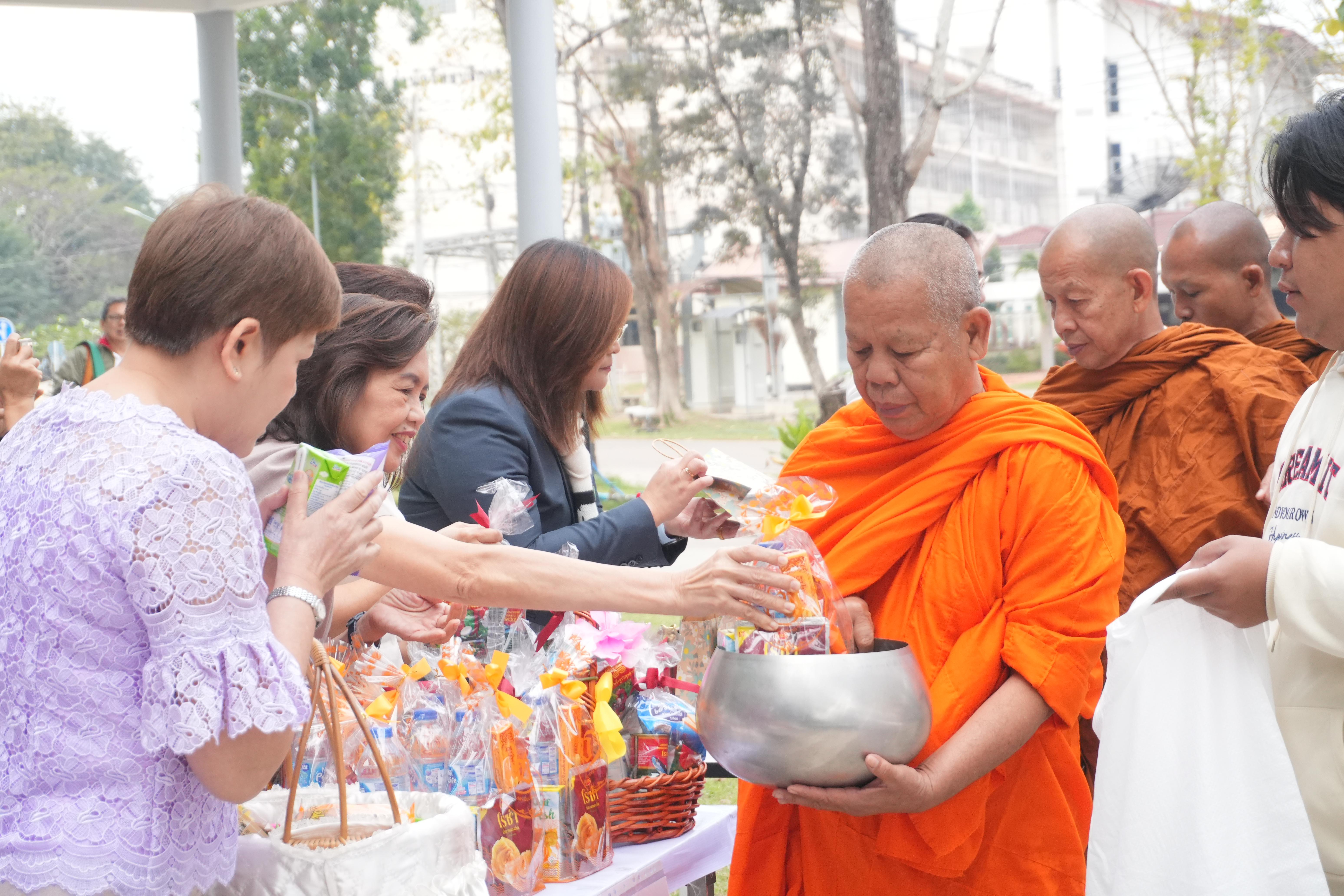 18. ทำบุญวันขึ้นปีใหม่และวันครบรอบก่อตั้งคณะพยาบาลศาสตร์