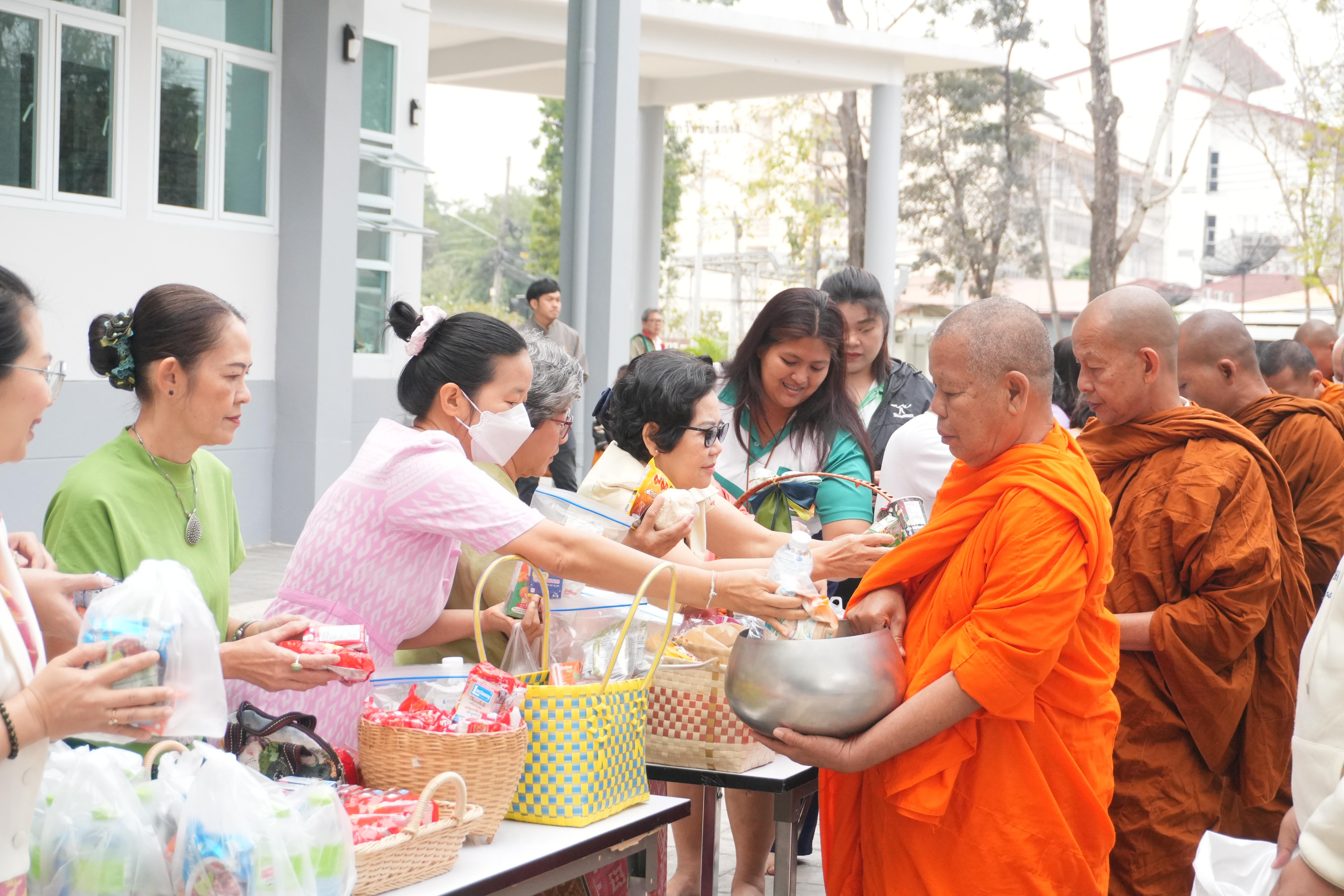 25. ทำบุญวันขึ้นปีใหม่และวันครบรอบก่อตั้งคณะพยาบาลศาสตร์