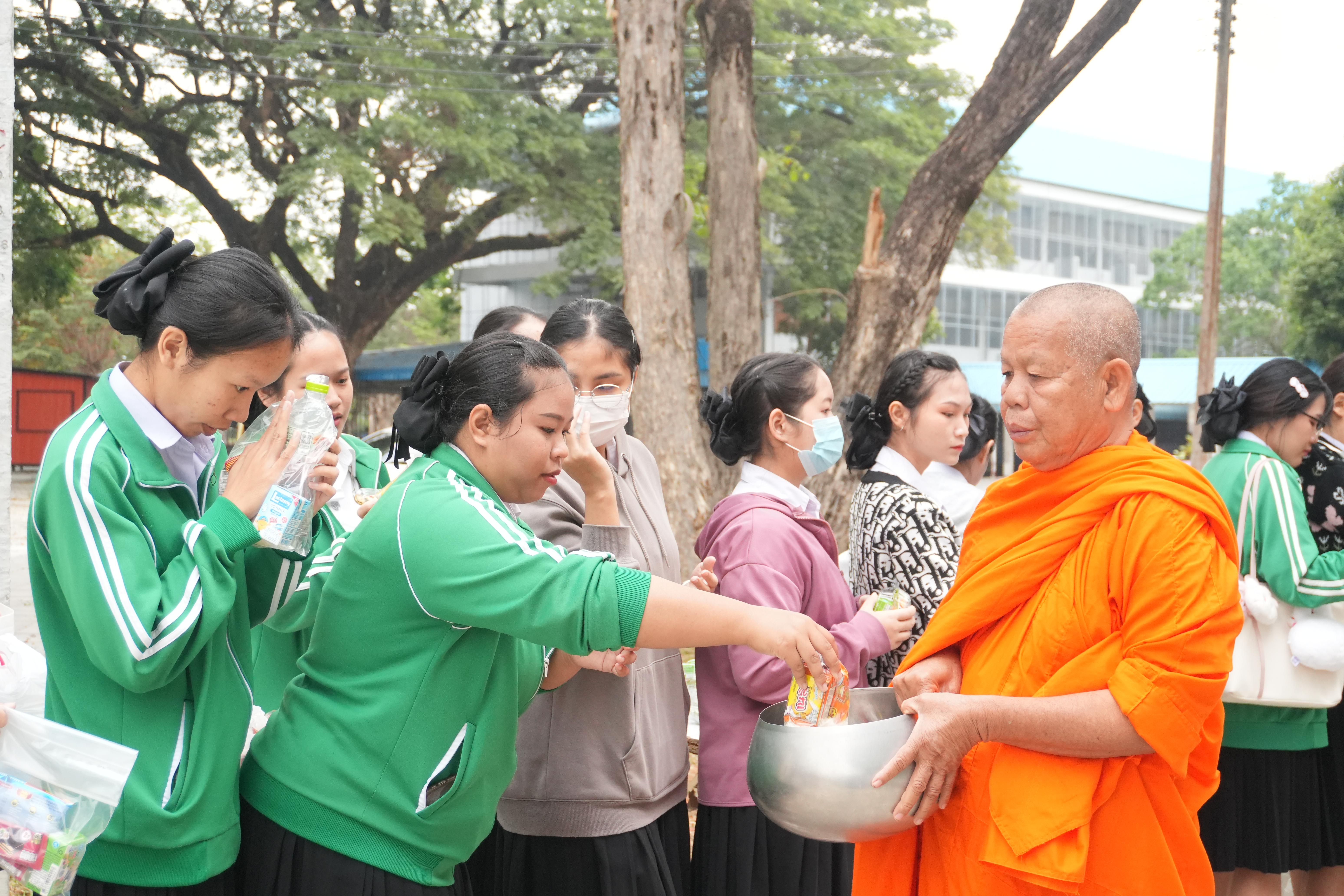 34. ทำบุญวันขึ้นปีใหม่และวันครบรอบก่อตั้งคณะพยาบาลศาสตร์