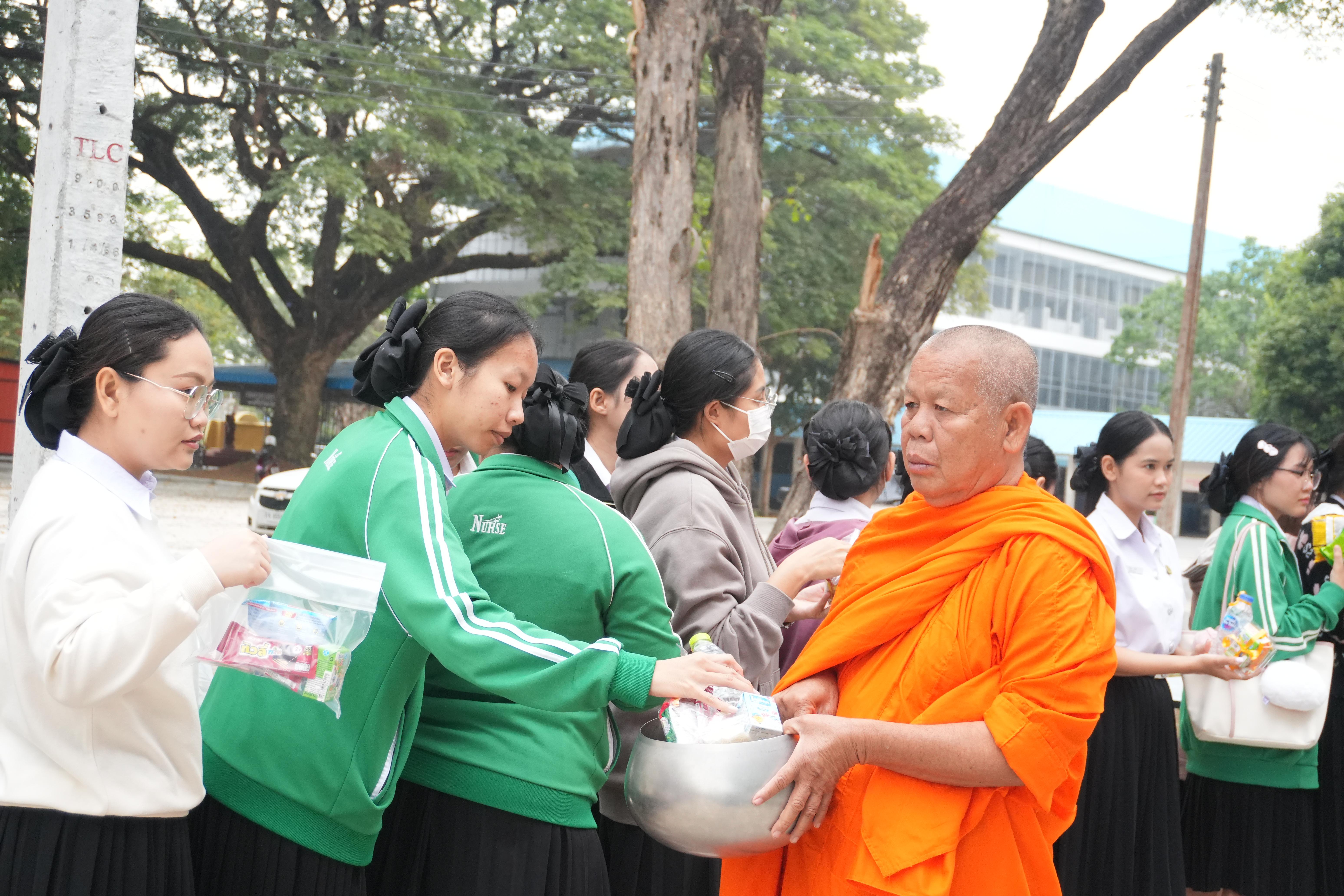 35. ทำบุญวันขึ้นปีใหม่และวันครบรอบก่อตั้งคณะพยาบาลศาสตร์