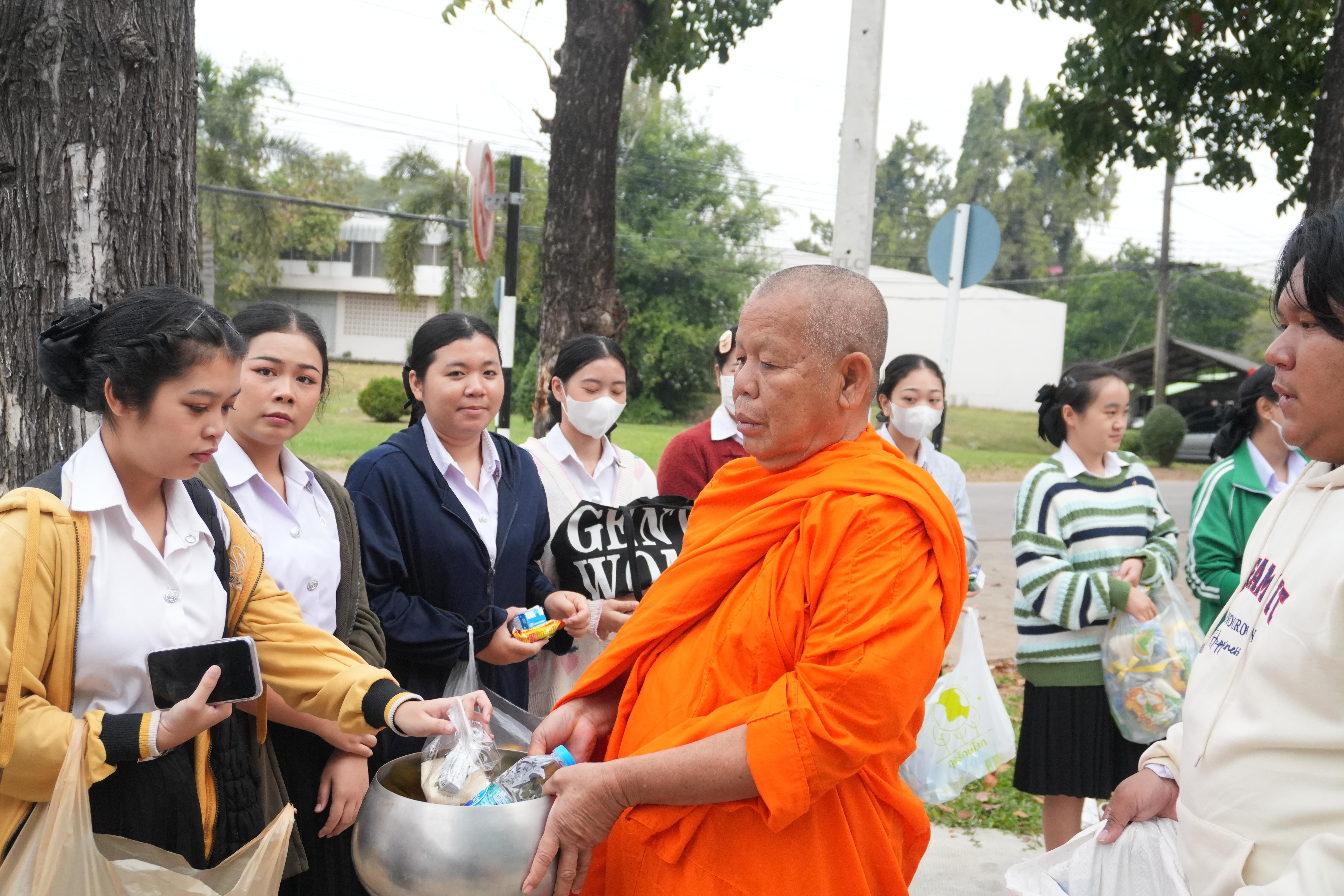 40. ทำบุญวันขึ้นปีใหม่และวันครบรอบก่อตั้งคณะพยาบาลศาสตร์