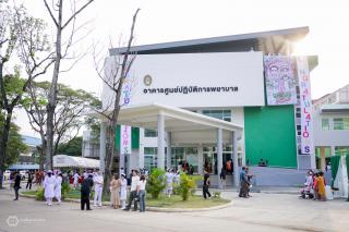 2. พิธีสำเร็จการศึกษา ปีการศึกษา 2567 2. พิธีสำเร็จการศึกษา ปีการศึกษา 2567