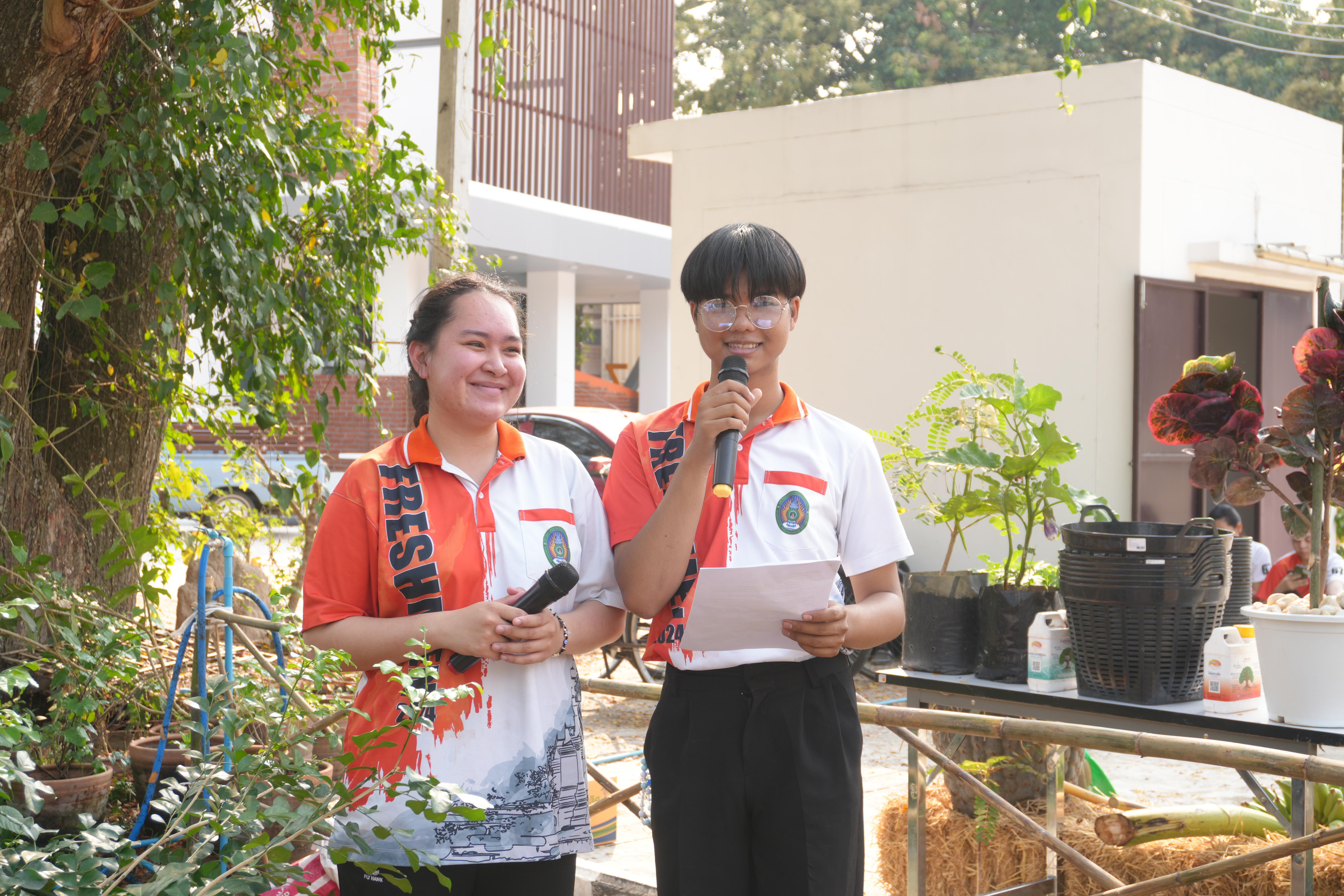 1. โครงการ "พยาบาลรวมพลัง คืนสีเขียวให้โลก"