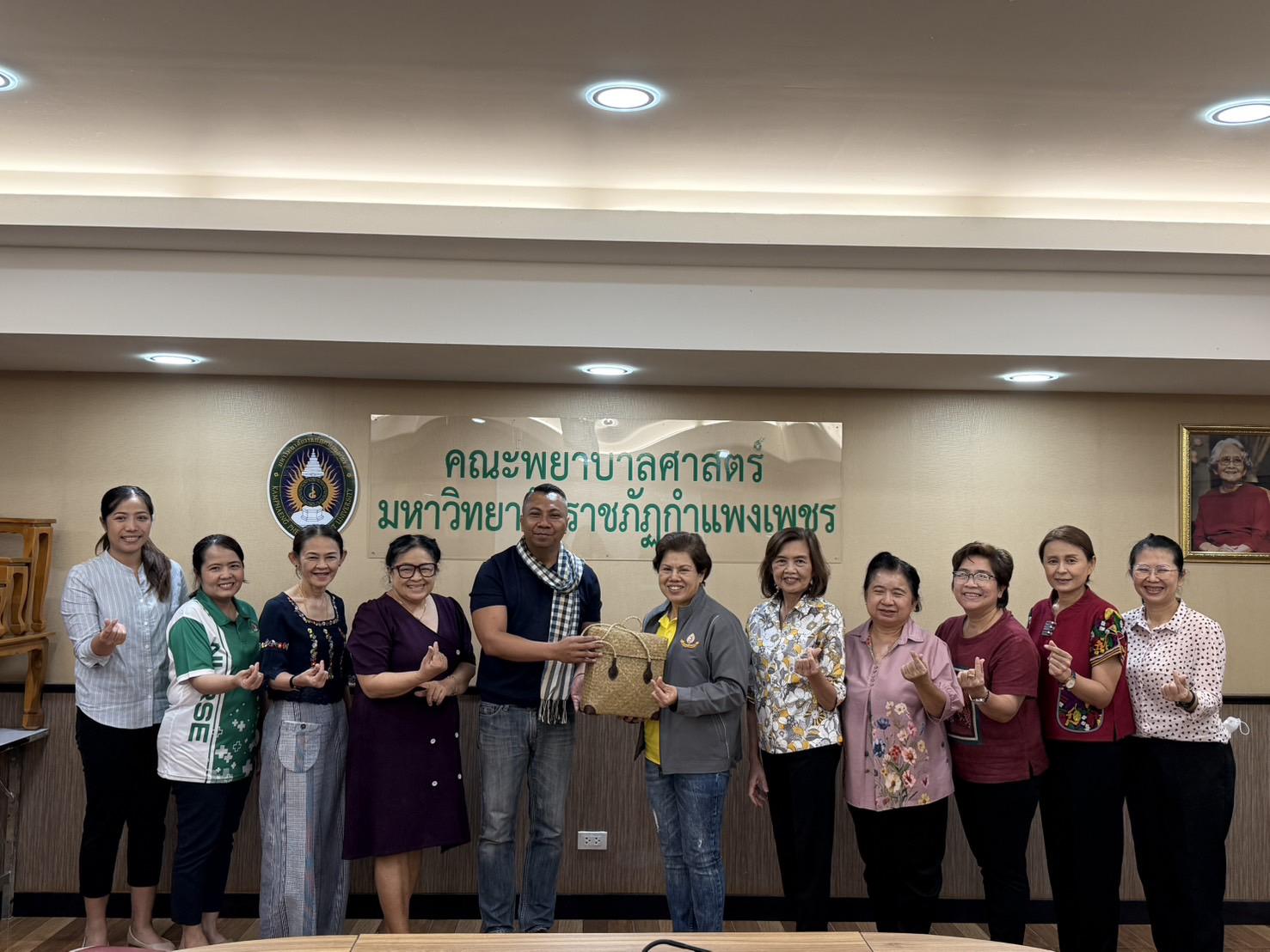 การอบรมการพัฒนางานวิจัย และการเขียนบทความเพื่อตีพิมพ์ 2568
