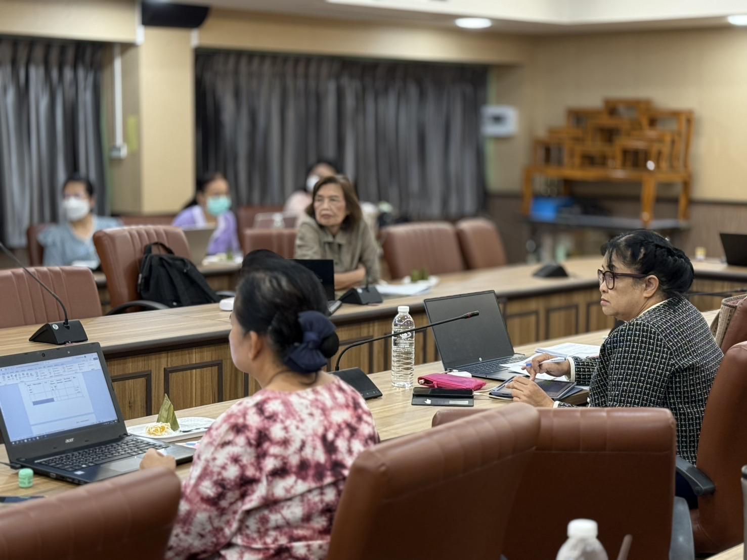 4. การอบรมการพัฒนางานวิจัย และการเขียนบทความเพื่อตีพิมพ์ 2568