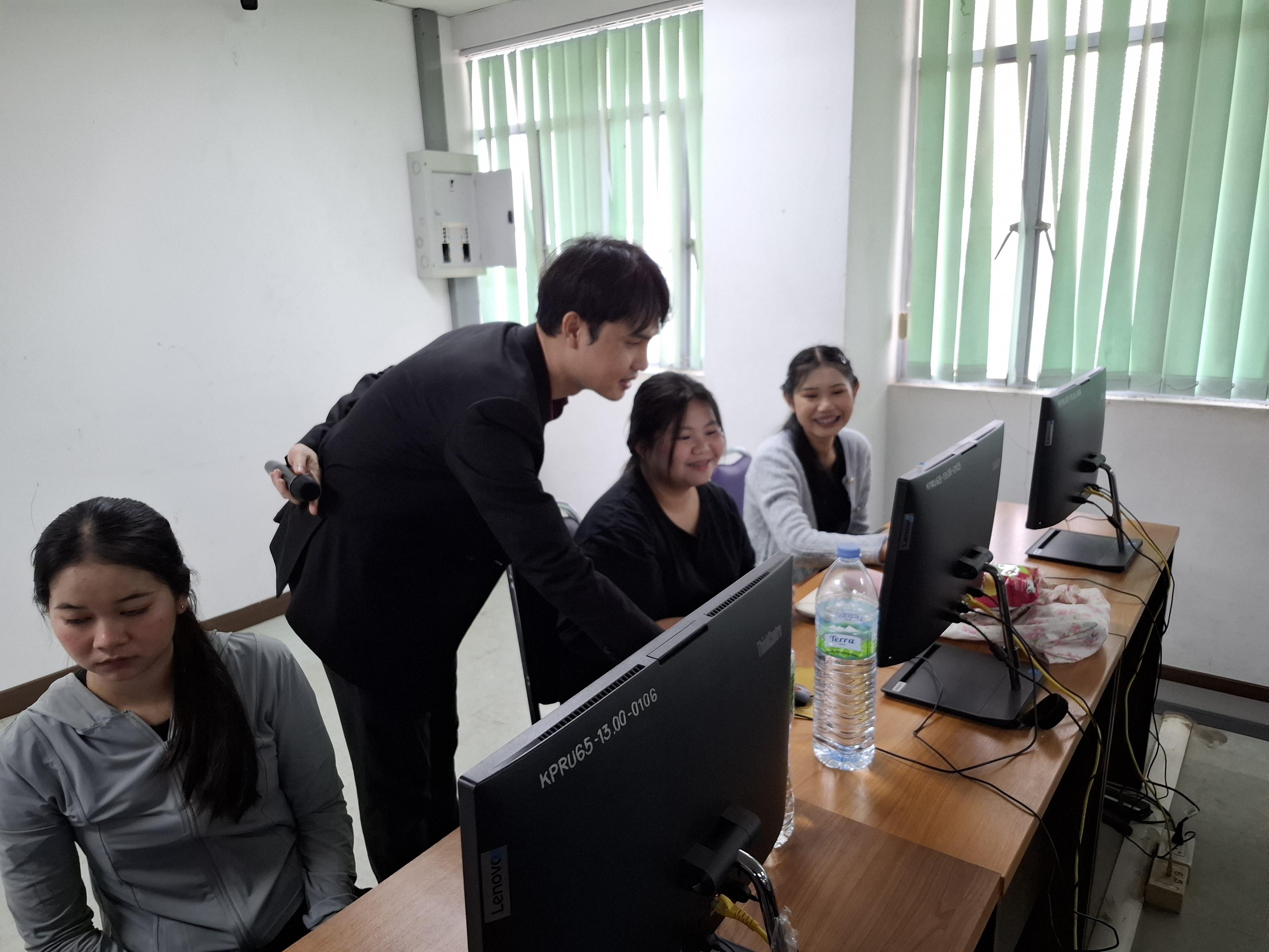 14. โครงการอบรมเชิงปฏิบัติการ “การพัฒนาความฉลาดรอบรู้ด้านปัญญาประดิษฐ์ (AI) สำหรับนักศึกษาพยาบาล