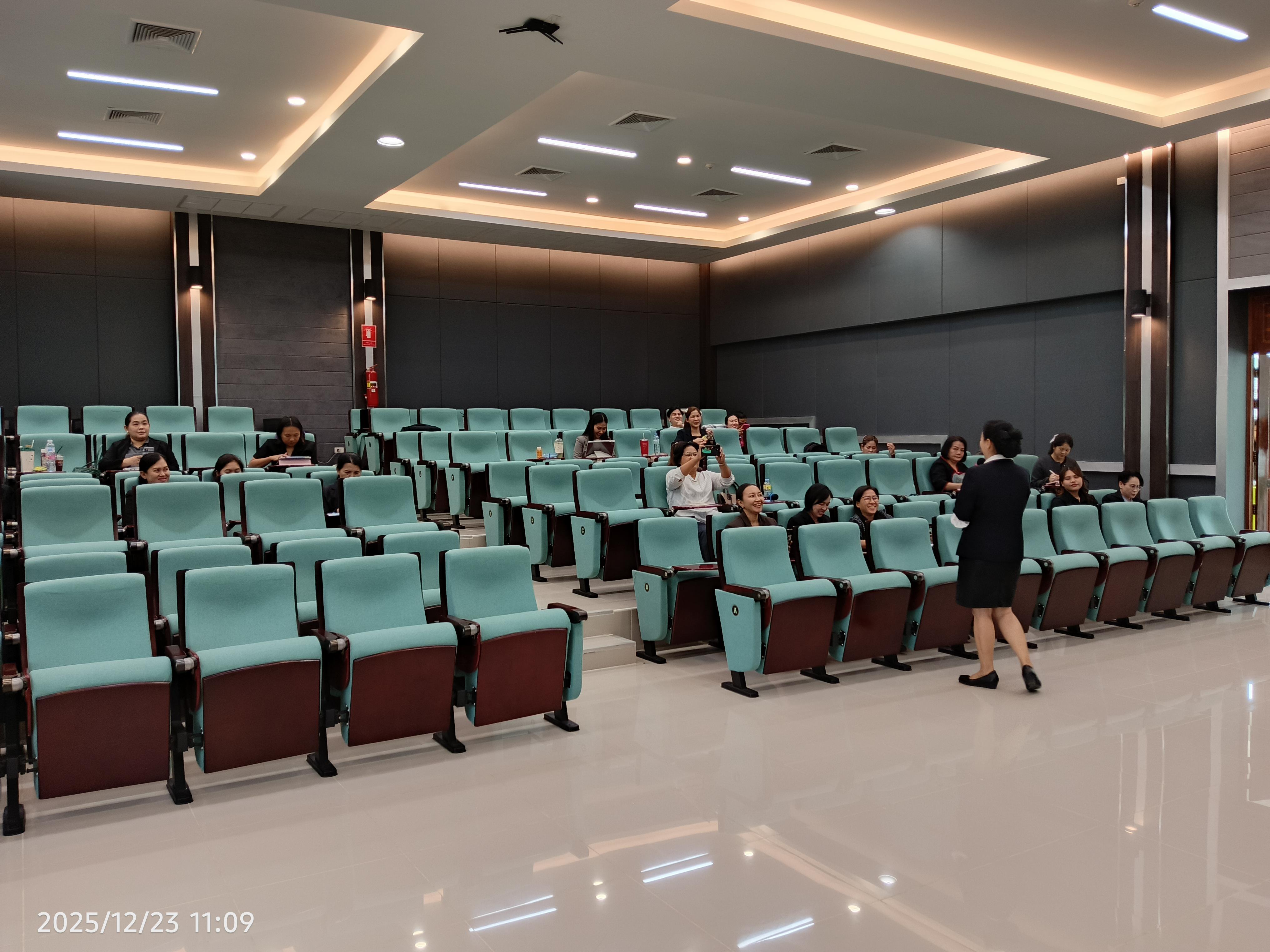 31. โครงการ “การพัฒนาศักยภาพด้านการสอนสำหรับพยาบาลพี่เลี้ยง