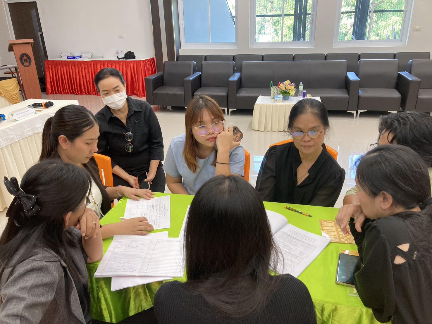 48. โครงการ “การพัฒนาศักยภาพด้านการสอนสำหรับพยาบาลพี่เลี้ยง