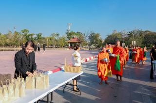 3. ทำบุญตักบาตรข้าวสารอาหารแห้ง เนื่องในวันขึ้นปีใหม่ 2569