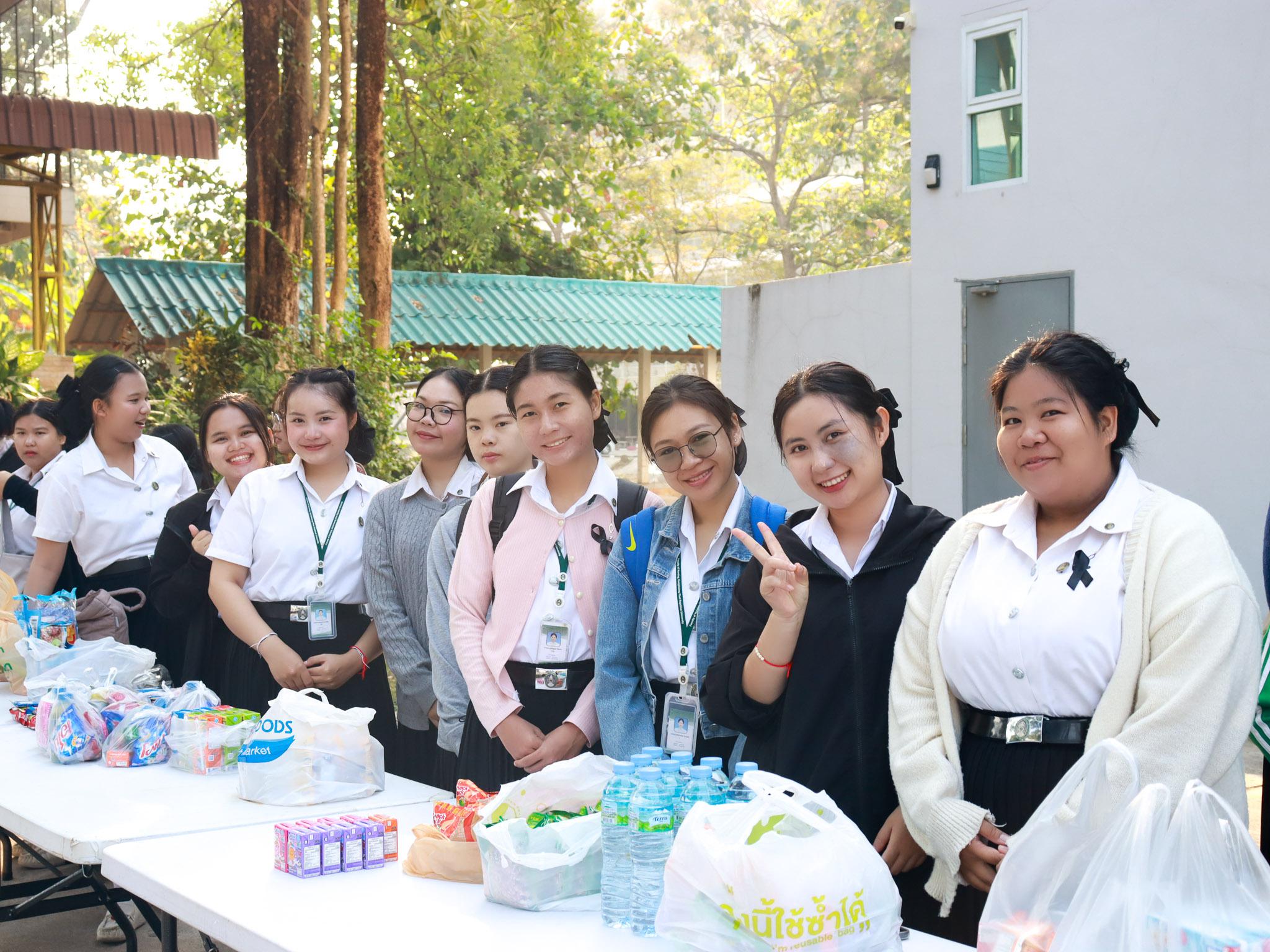 1. ทำบุญและวันครบรอบวันสถาปนาคณะพยาบาลศาสตร์