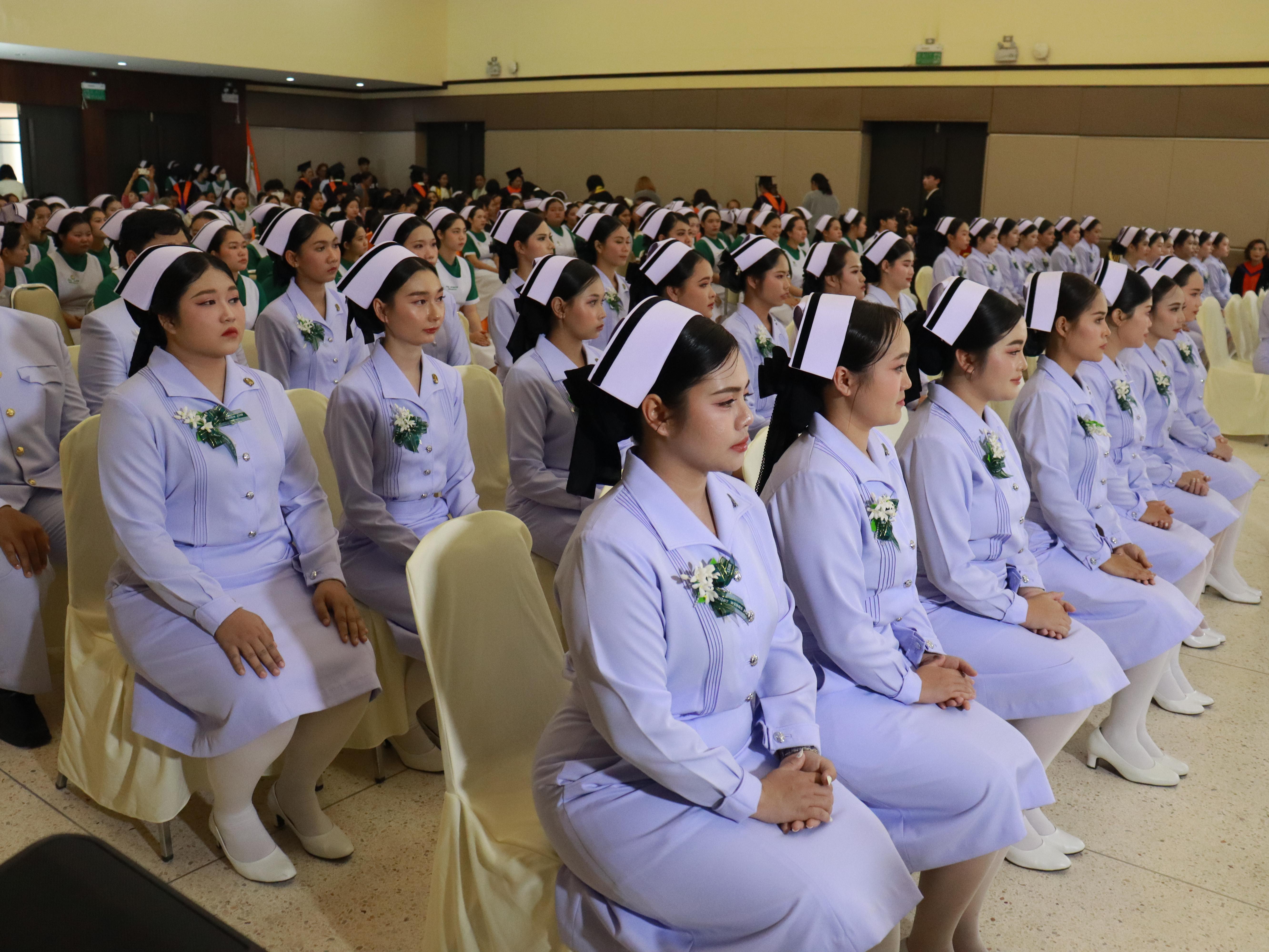 7. พิธีสำเร็จการศึกษา!! นักศึกษาหลักสูตรพยาบาลศาสตรบัณฑิต ประจำปีการศึกษา 2568