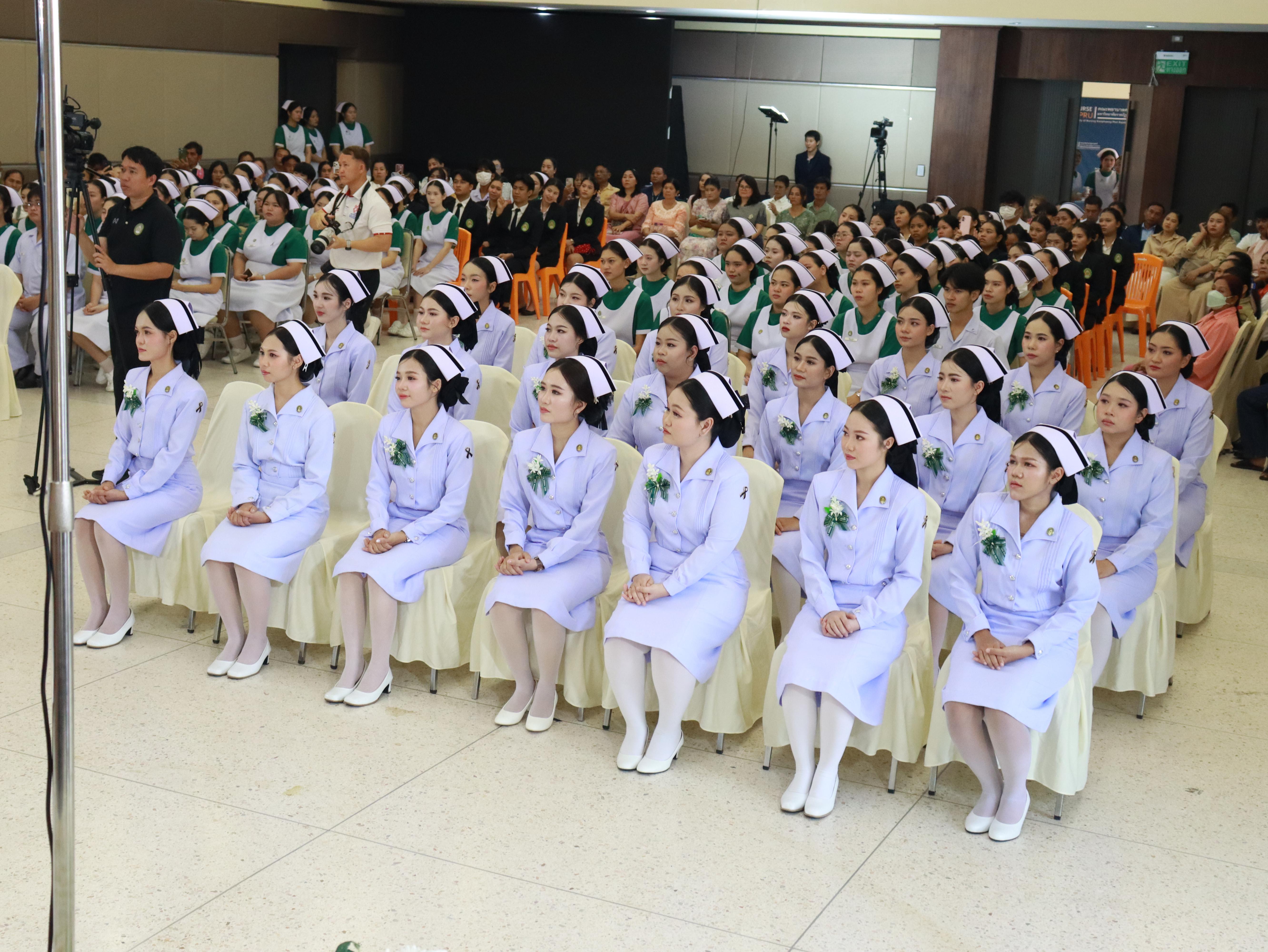 8. พิธีสำเร็จการศึกษา!! นักศึกษาหลักสูตรพยาบาลศาสตรบัณฑิต ประจำปีการศึกษา 2568