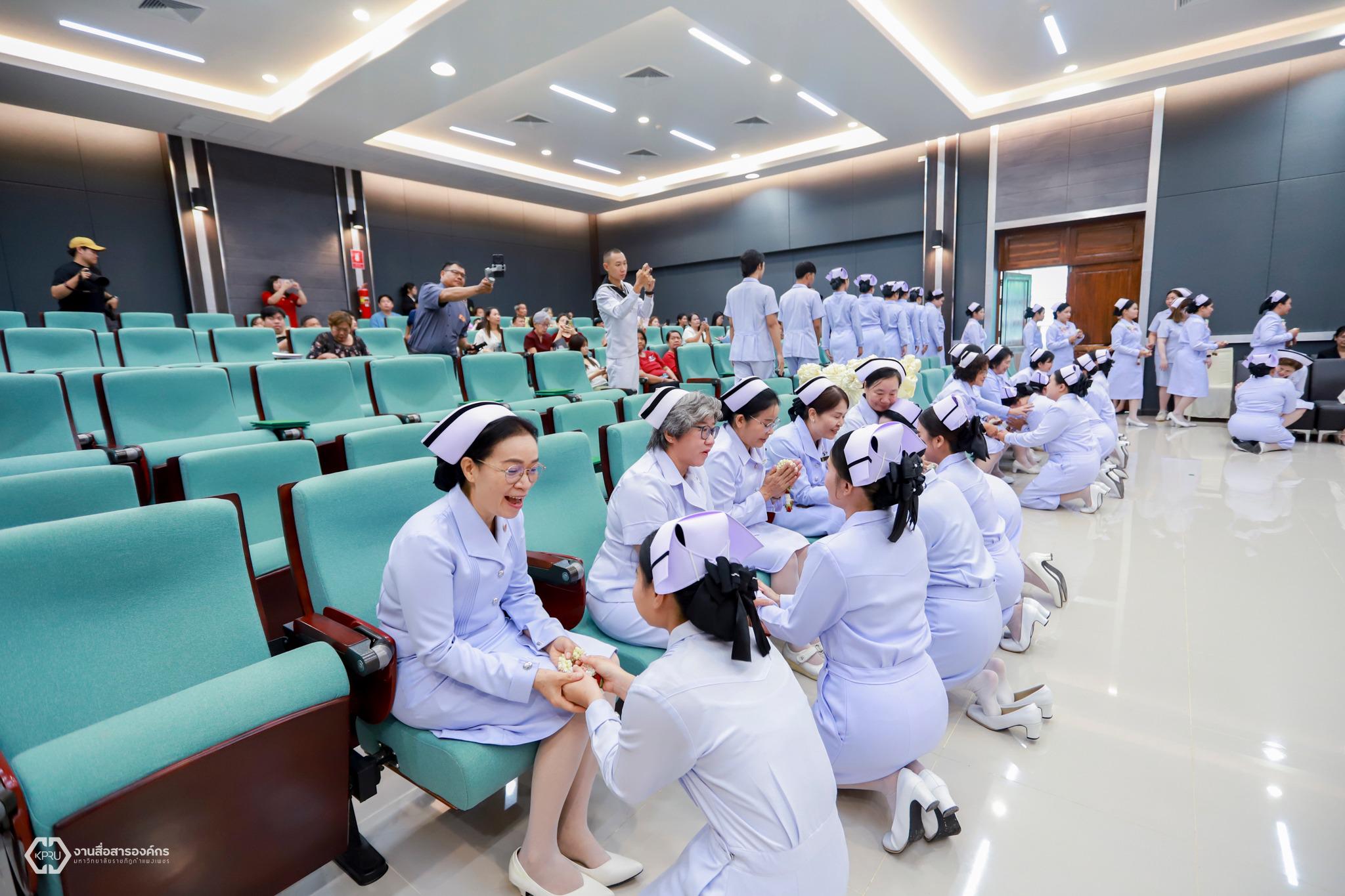 9. พิธีสำเร็จการศึกษา หลักสูตรประกาศนียบัตรผู้ช่วยพยาบาล รุ่นที่ 3