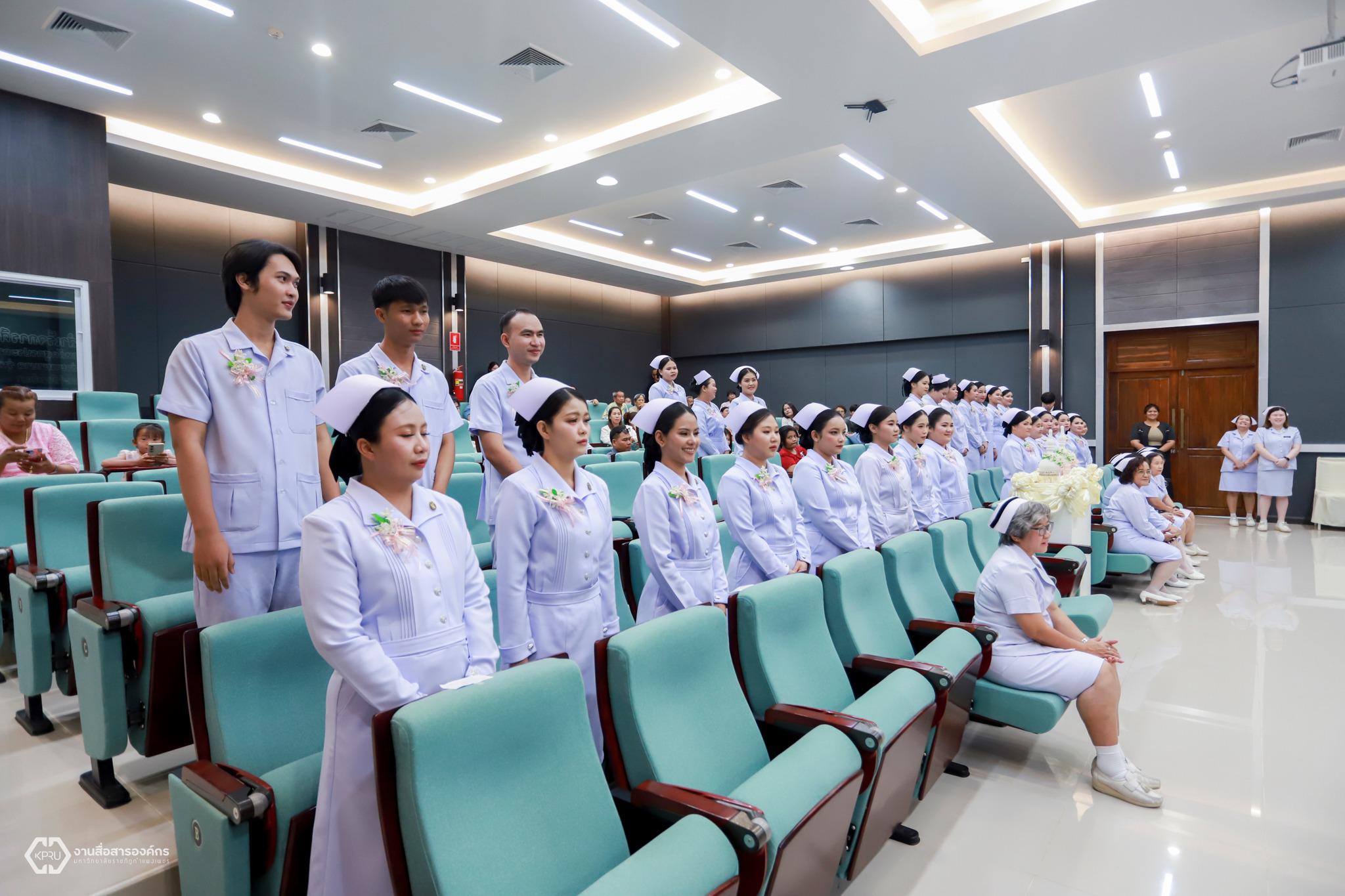 15. พิธีสำเร็จการศึกษา หลักสูตรประกาศนียบัตรผู้ช่วยพยาบาล รุ่นที่ 3