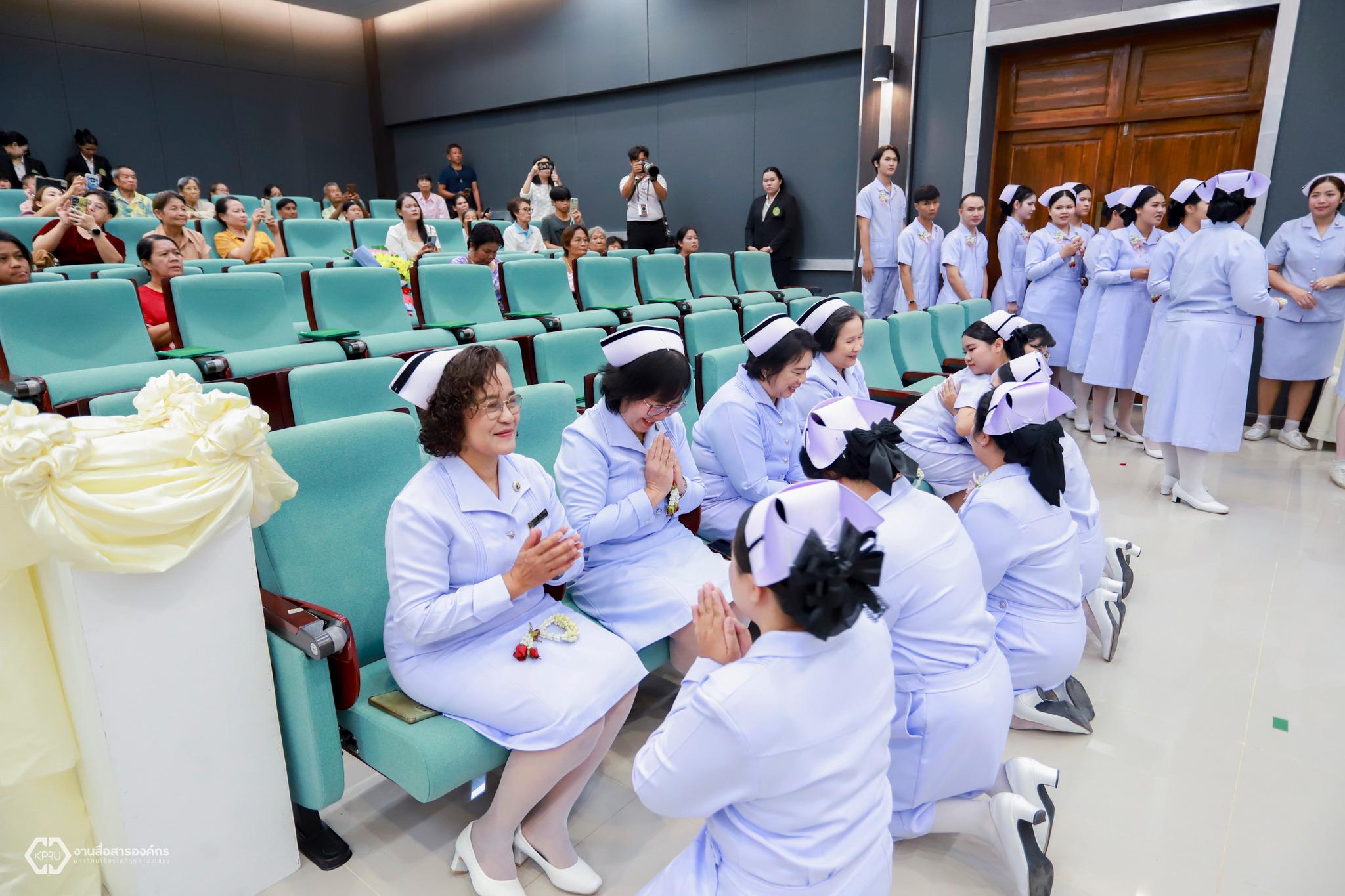 24. พิธีสำเร็จการศึกษา หลักสูตรประกาศนียบัตรผู้ช่วยพยาบาล รุ่นที่ 3