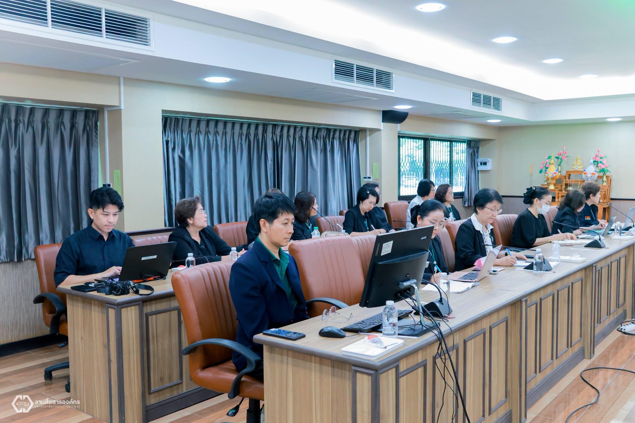 12. กิจกรรมสานเสวนา สภามหาวิทยาลัยราชภัฏกำแพงเพชร พบผู้บริหารและคณาจารย์ คณะพยาบาลศาสตร์ มุ่งขับเคลื่อนการดำเนินงานเชิงรุก