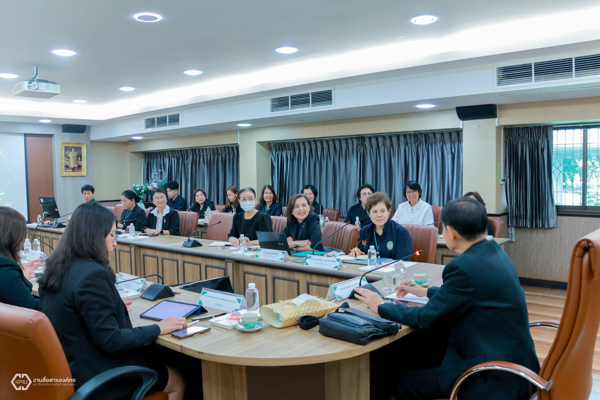 4. กิจกรรมสานเสวนา สภามหาวิทยาลัยราชภัฏกำแพงเพชร พบผู้บริหารและคณาจารย์ คณะพยาบาลศาสตร์ มุ่งขับเคลื่อนการดำเนินงานเชิงรุก