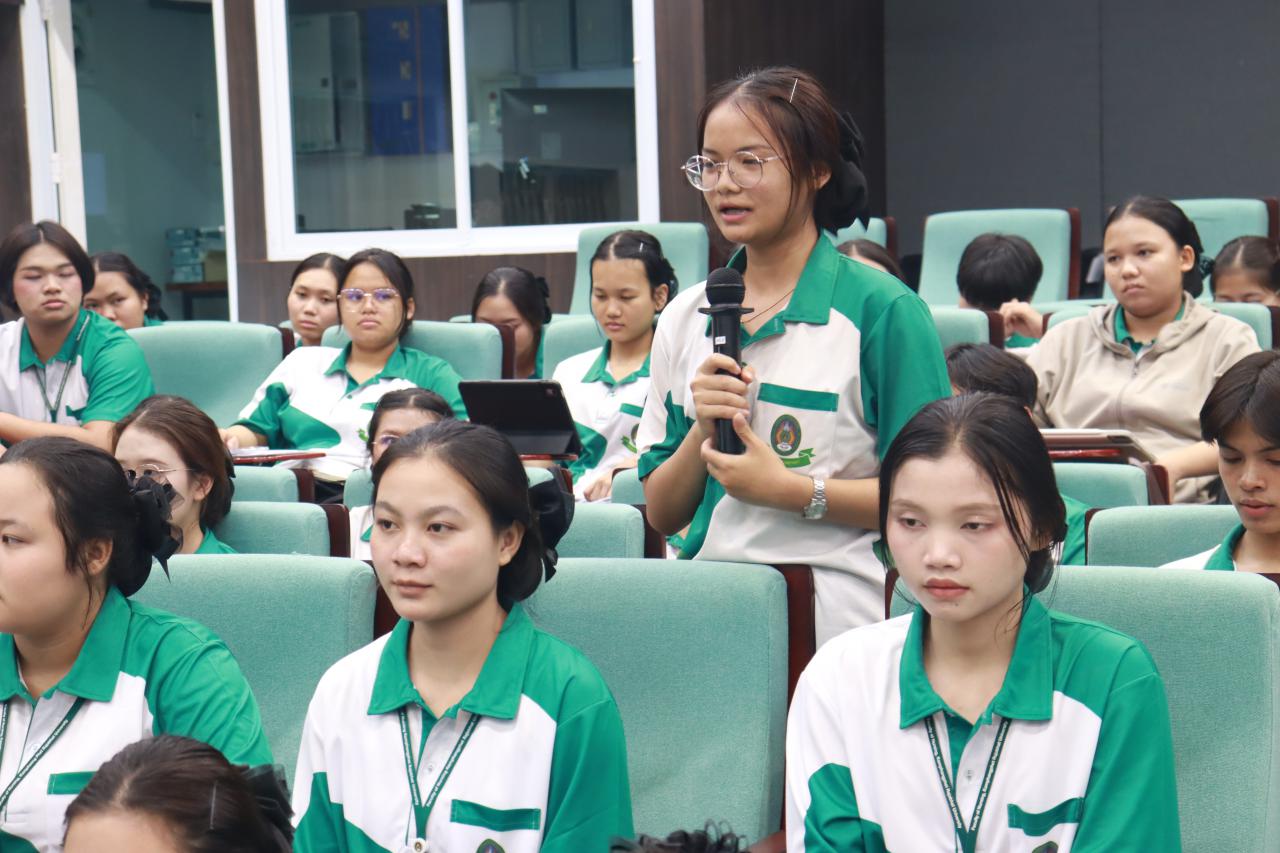 4. กิจกรรมบ่มเพาะอัตลักษณ์ที่พึงประสงค์ในวิชาชีพพยาบาล เสริมสร้างคุณลักษณะนักศึกษาสู่การเป็นพยาบาลวิชาชีพที่มีคุณภาพ