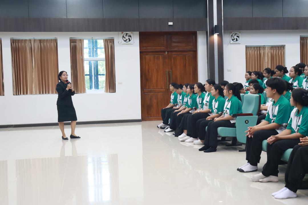 13. กิจกรรมบ่มเพาะอัตลักษณ์ที่พึงประสงค์ในวิชาชีพพยาบาล เสริมสร้างคุณลักษณะนักศึกษาสู่การเป็นพยาบาลวิชาชีพที่มีคุณภาพ