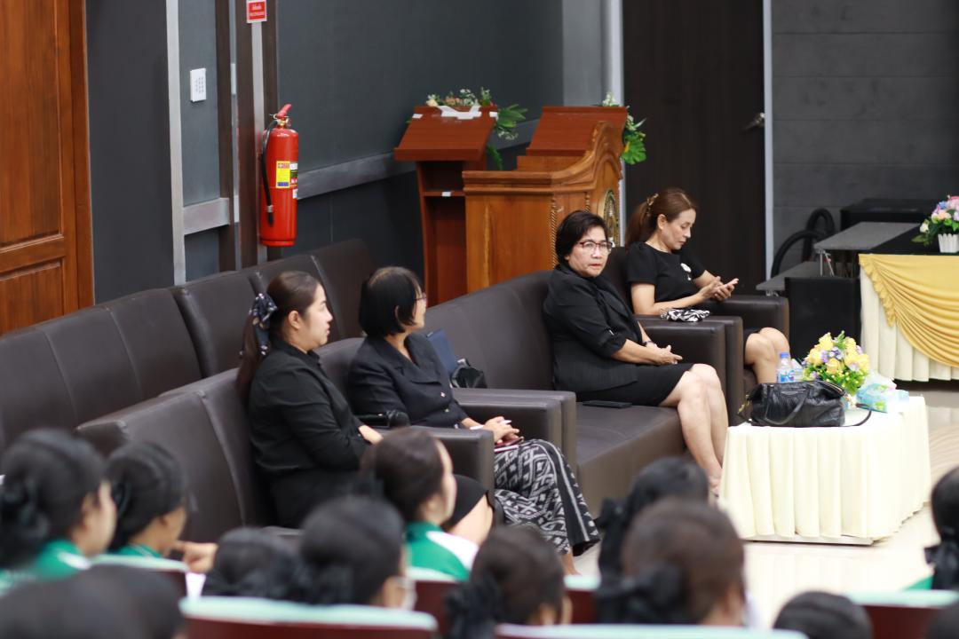 14. กิจกรรมบ่มเพาะอัตลักษณ์ที่พึงประสงค์ในวิชาชีพพยาบาล เสริมสร้างคุณลักษณะนักศึกษาสู่การเป็นพยาบาลวิชาชีพที่มีคุณภาพ