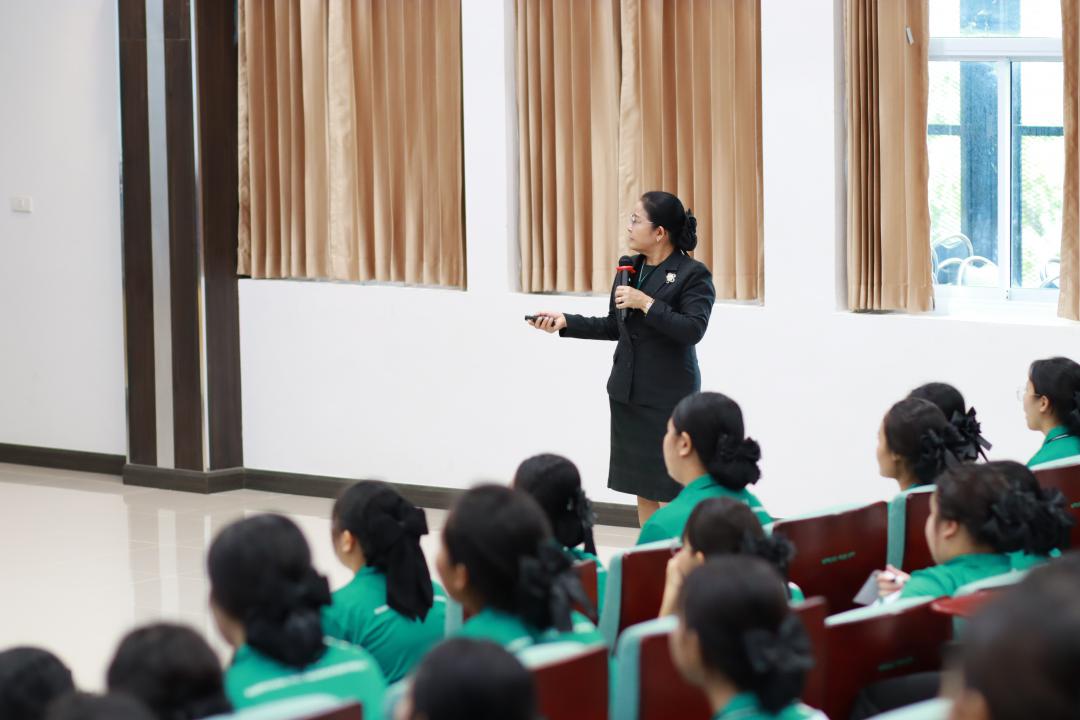 15. กิจกรรมบ่มเพาะอัตลักษณ์ที่พึงประสงค์ในวิชาชีพพยาบาล เสริมสร้างคุณลักษณะนักศึกษาสู่การเป็นพยาบาลวิชาชีพที่มีคุณภาพ