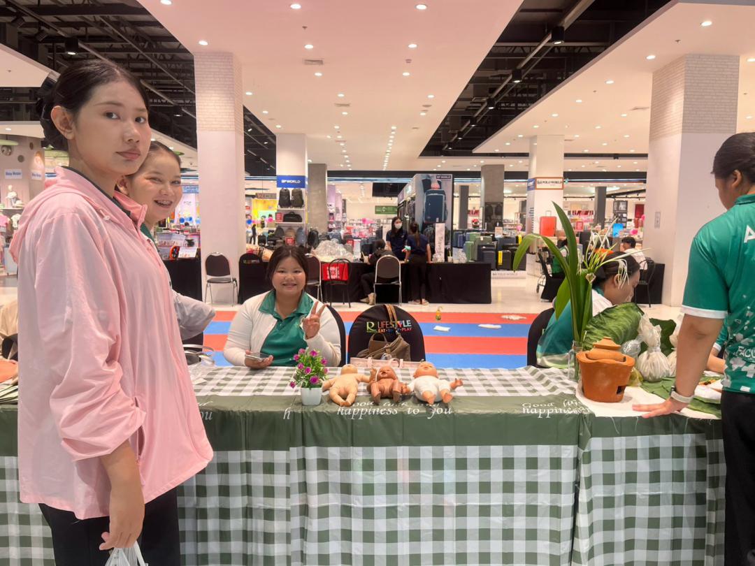 8. รวมพล คนกินนมแม่ ครอบครัวหนูน้อยมหัศจรรย์ 2500 วัน คืนเด็กดีสู่สังคม