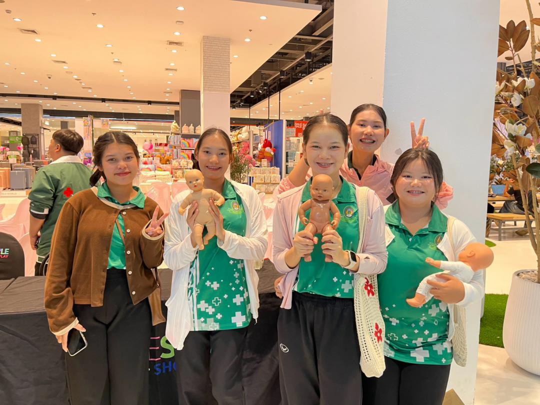 14. รวมพล คนกินนมแม่ ครอบครัวหนูน้อยมหัศจรรย์ 2500 วัน คืนเด็กดีสู่สังคม