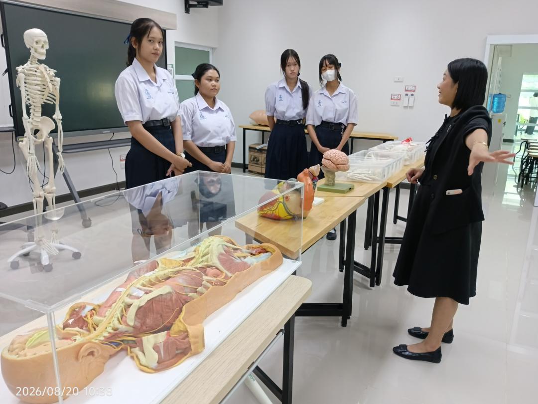 11. กิจกรรมการศึกษาดูงาน โรงเรียนคลองขลุงราษฎร์รังสรรค์