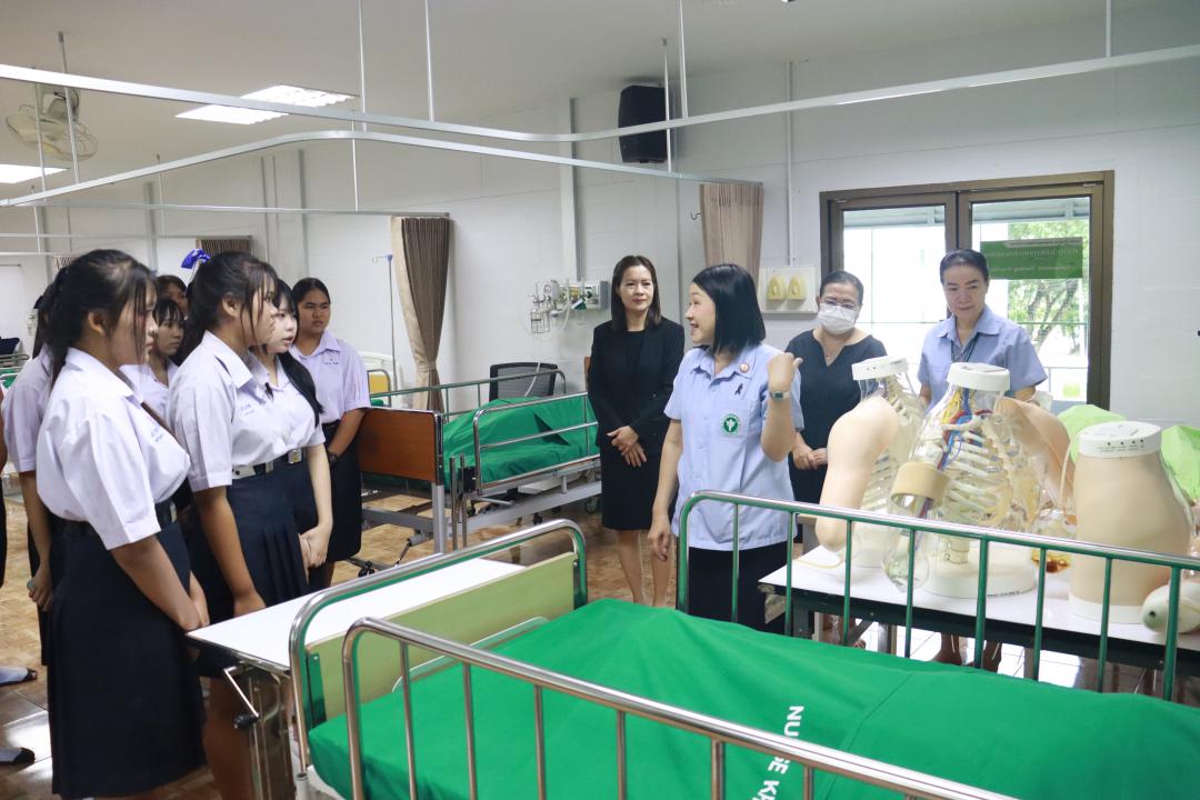 24. การเรียนและฝึกอบรมเพื่อเก็บสะสมหน่วยกิต (Credit Bank) ในรายวิชาการช่วยเหลือดูแลสุขภาพบุคคลที่บ้านและชุมชน ซึ่งเชื่อมโยงกับการเรียนรู้ผ่านระบบ KPRU MOOC
