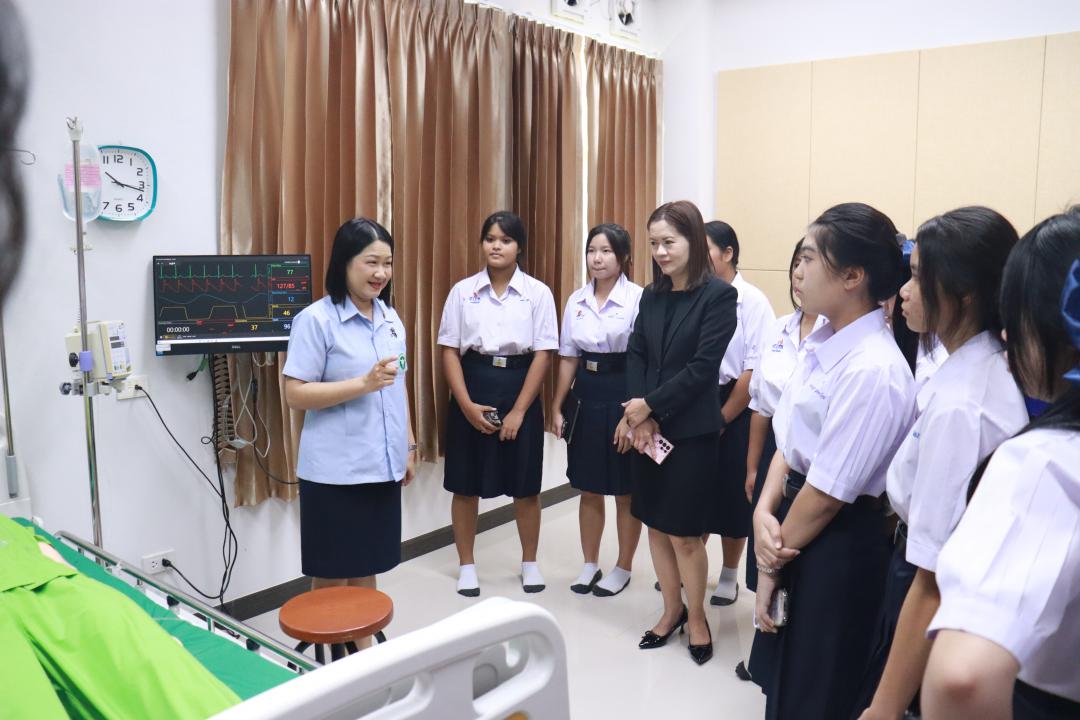 26. การเรียนและฝึกอบรมเพื่อเก็บสะสมหน่วยกิต (Credit Bank) ในรายวิชาการช่วยเหลือดูแลสุขภาพบุคคลที่บ้านและชุมชน ซึ่งเชื่อมโยงกับการเรียนรู้ผ่านระบบ KPRU MOOC